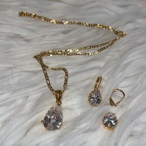 Necklace and earring set